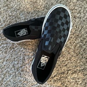 Vans Men's Asher Slip On Low Top Sneaker